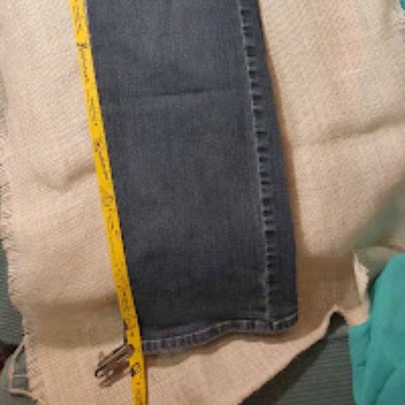 LEVI STRAUSS straight leg jeans - Picture 6 of 6